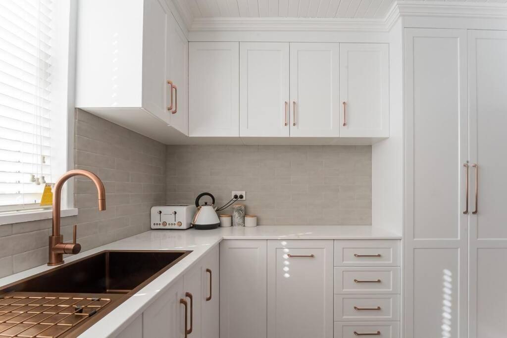 Apartament Historic Beauty In The Cbd! Parking And Wifi Launceston Zewnętrze zdjęcie